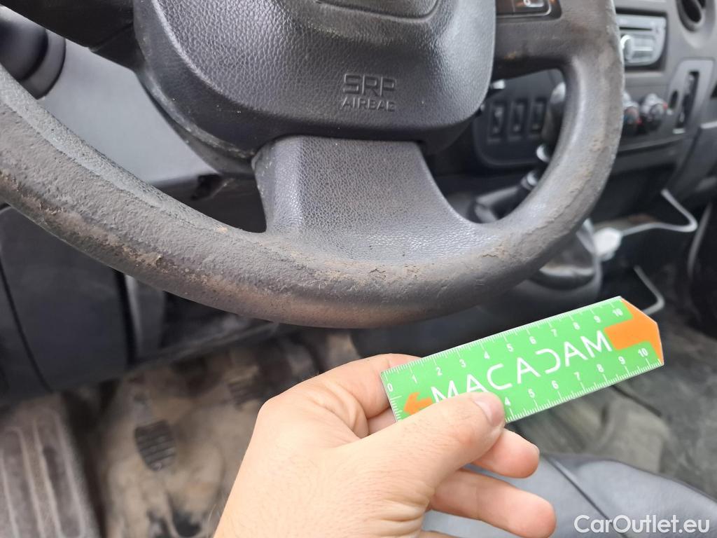  Renault  Master  III Fourgon L2H2 3 5 Grand Confort dCi 135CV BVM6 7 Sieges E5 #105