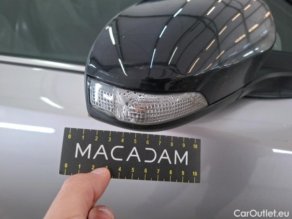  Toyota  C-HR TOYOTA  / 2016 / 5P / SUV 2.0 HYBRIDE 184 DISTINCTIVE #26