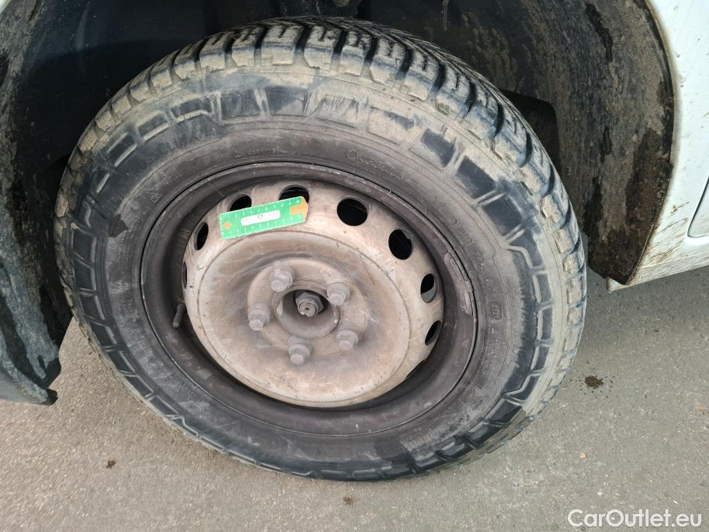  Renault  Master  III Fourgon L2H2 3 5 Grand Confort dCi 135CV BVM6 7 Sieges E5 #90