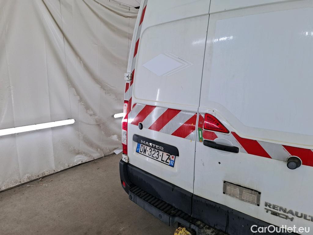 Renault  Master  III Fourgon L2H2 3 5 Grand Confort dCi 135CV BVM6 7 Sieges E5 #36