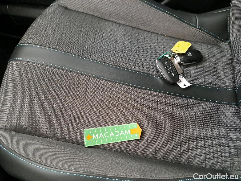  Peugeot  2008  (e-) Allure Business 50kWh BVA #7