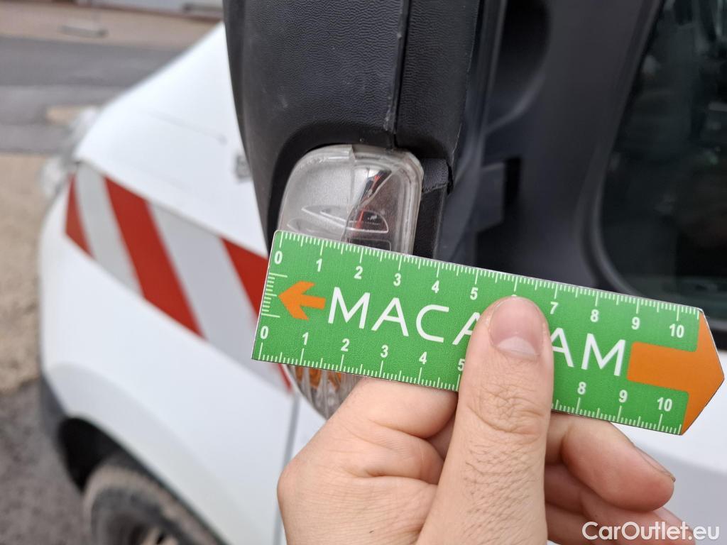  Renault  Master  III Fourgon L2H2 3 5 Grand Confort dCi 135CV BVM6 7 Sieges E5 #72