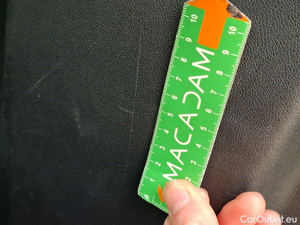  Audi  Q3 AUDI  / 2018 / 5P / SUV 35 TFSI 150 MHEV S TRONIC DESIGN LUXE #17