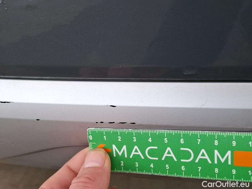  Audi  Q3 AUDI  / 2018 / 5P / SUV 35 TFSI 150 MHEV S TRONIC DESIGN LUXE #31