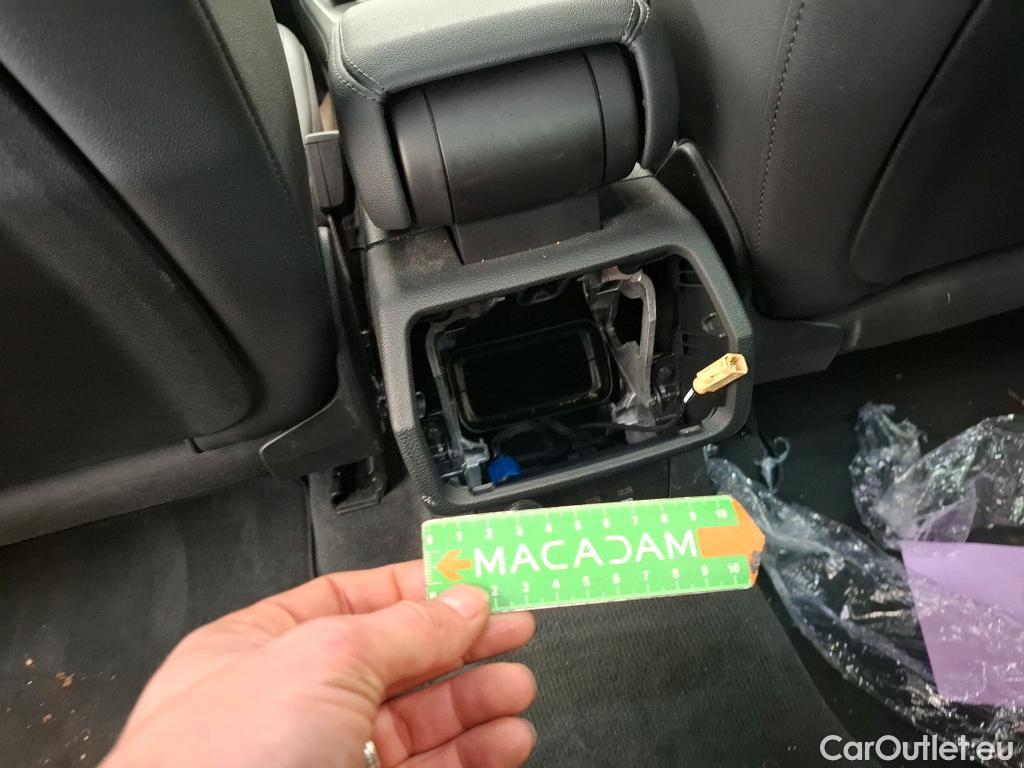  Audi  Q3 AUDI  / 2018 / 5P / SUV 35 TFSI 150 MHEV S TRONIC DESIGN LUXE #13