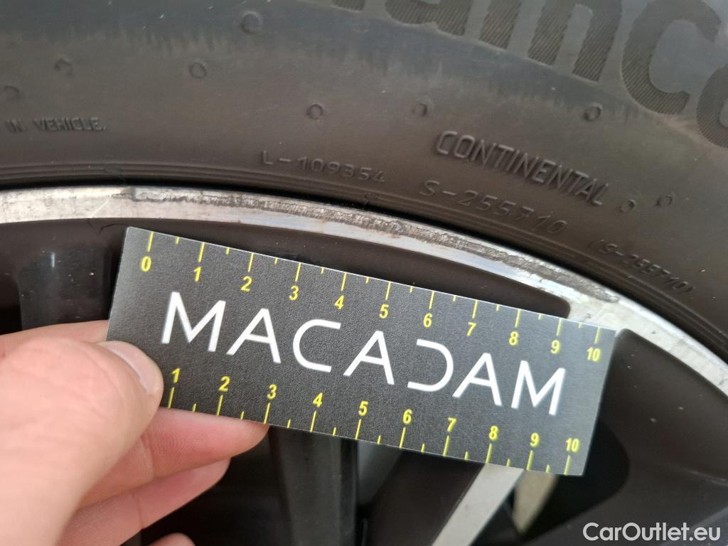  Toyota  C-HR TOYOTA  / 2016 / 5P / SUV 2.0 HYBRIDE 184 DISTINCTIVE #15