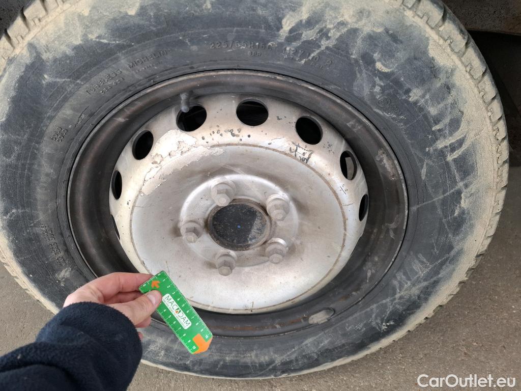  Renault  Master  III Fourgon L2H2 3 5 Grand Confort dCi 135CV BVM6 7 Sieges E5 #85