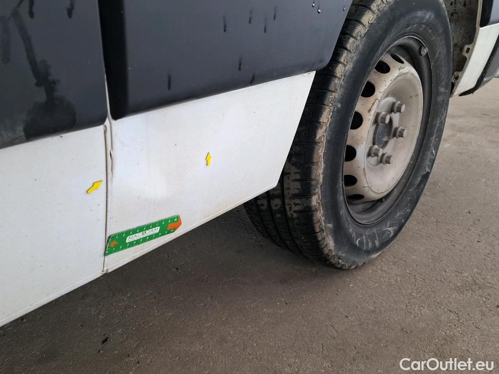  Renault  Master  III Fourgon L2H2 3 5 Grand Confort dCi 135CV BVM6 7 Sieges E5 #16