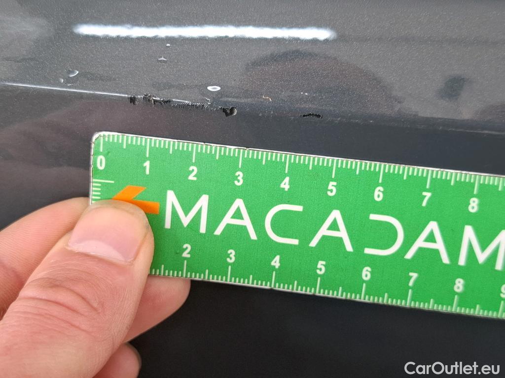  Audi  Q3 AUDI  / 2018 / 5P / SUV 35 TFSI 150 MHEV S TRONIC DESIGN LUXE #10