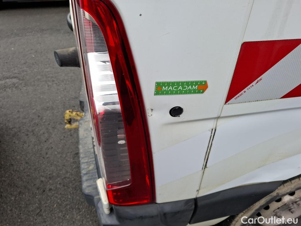  Renault  Master  III Fourgon L2H2 3 5 Grand Confort dCi 135CV BVM6 7 Sieges E5 #95