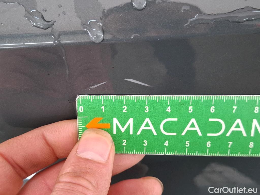  Audi  Q3 AUDI  / 2018 / 5P / SUV 35 TFSI 150 MHEV S TRONIC DESIGN LUXE #8