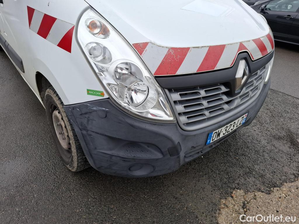  Renault  Master  III Fourgon L2H2 3 5 Grand Confort dCi 135CV BVM6 7 Sieges E5 #103