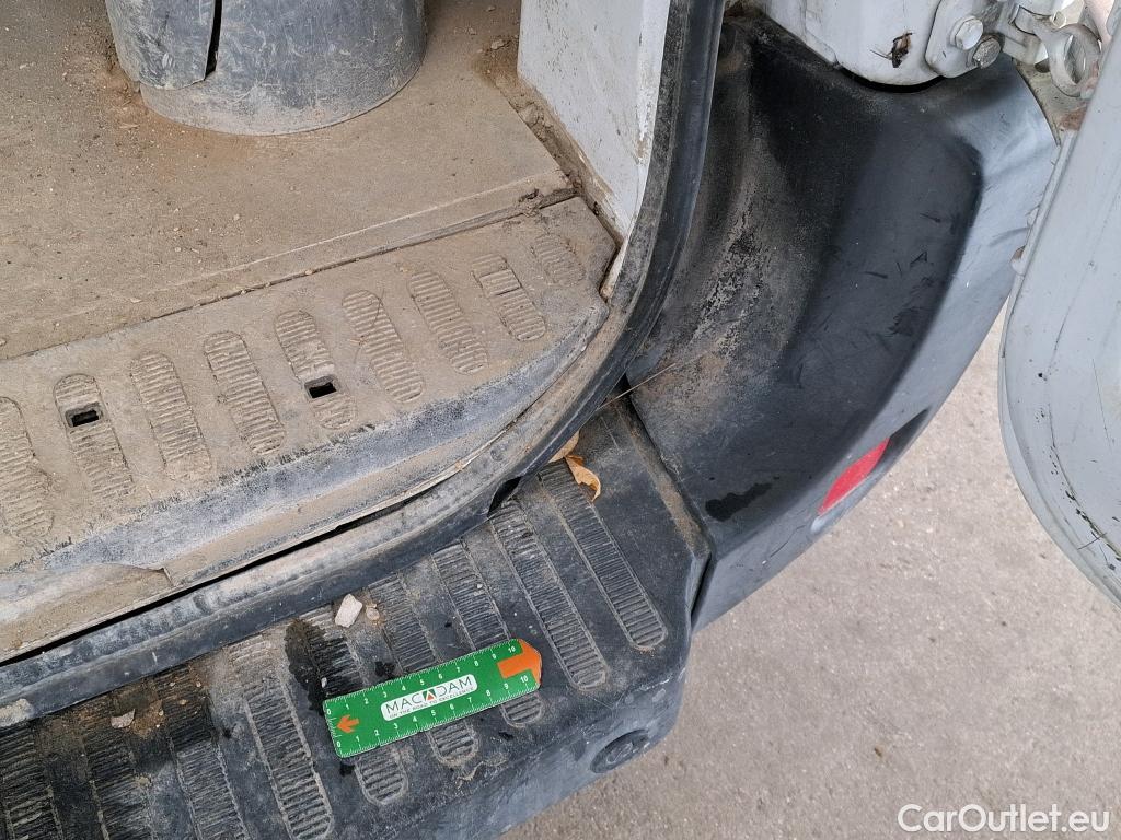  Renault  Master  III Fourgon L2H2 3 5 Grand Confort dCi 135CV BVM6 7 Sieges E5 #49