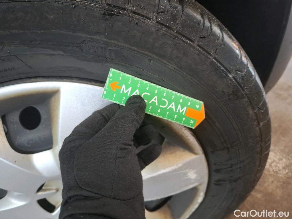  Renault  Kangoo  II Express Maxi Extra (Série Spéciale) 1.5 dCi 95CV BVM6 E6dT #26