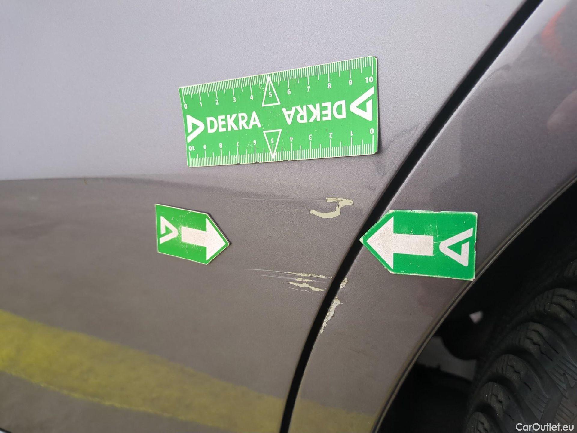  Mercedes  A-Klasse MERCEDES-BENZ Classe A 5p Berline A 180 d Business Line 7G-DCT #18