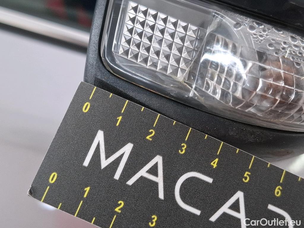  Toyota  C-HR TOYOTA  / 2016 / 5P / SUV 2.0 HYBRIDE 184 DISTINCTIVE #27