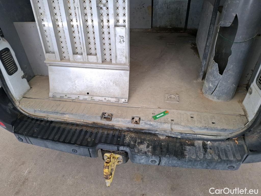  Renault  Master  III Fourgon L2H2 3 5 Grand Confort dCi 135CV BVM6 7 Sieges E5 #79