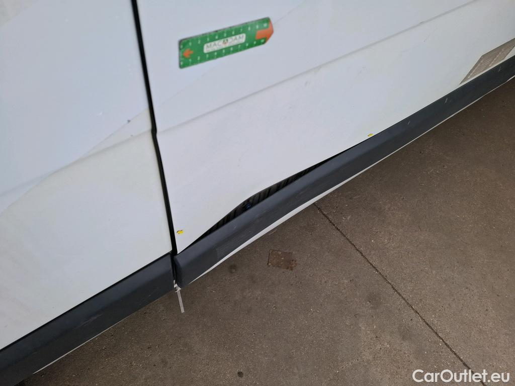  Renault  Master  III Fourgon L2H2 3 5 Grand Confort dCi 135CV BVM6 7 Sieges E5 #11