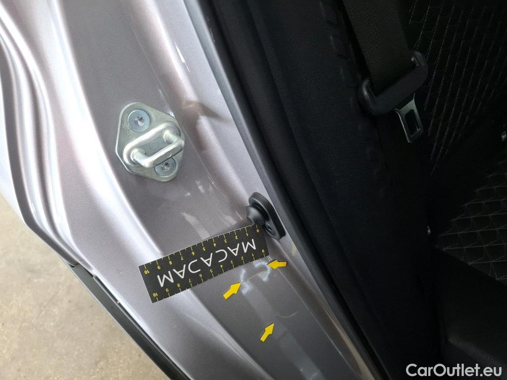  Toyota  C-HR TOYOTA  / 2016 / 5P / SUV 2.0 HYBRIDE 184 DISTINCTIVE #7