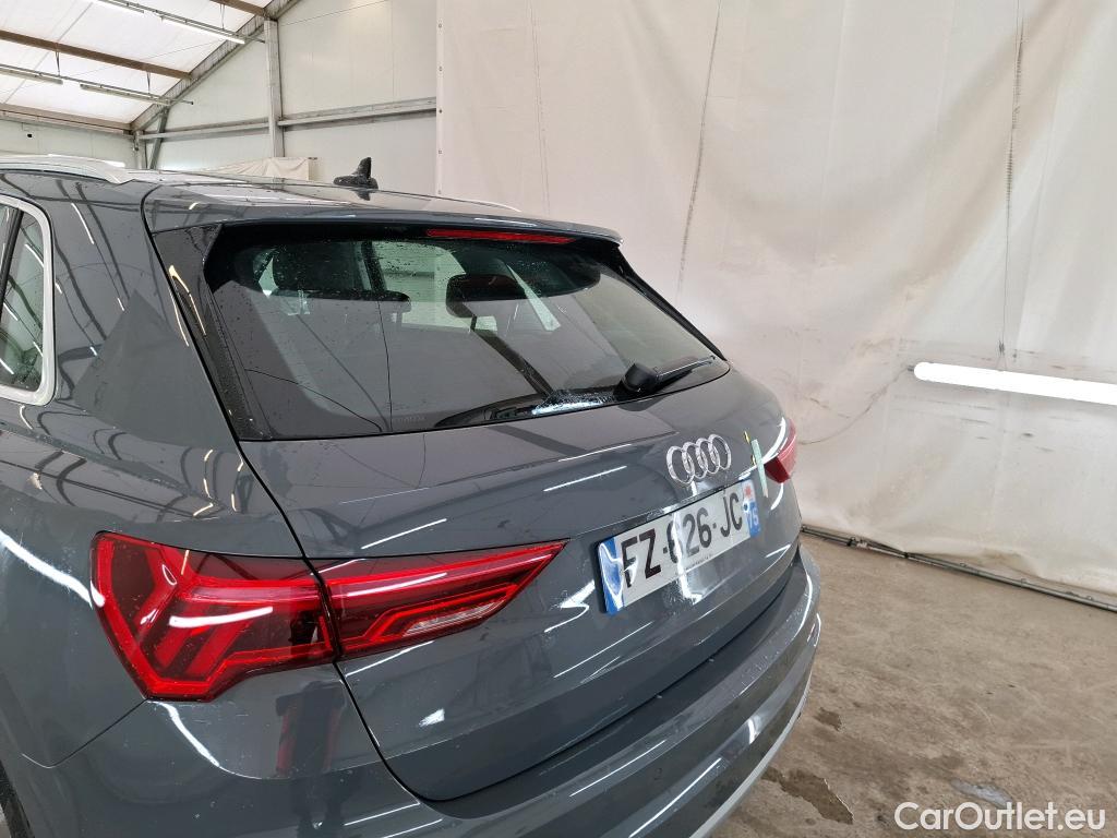  Audi  Q3 AUDI  / 2018 / 5P / SUV 35 TFSI 150 MHEV S TRONIC DESIGN LUXE #24