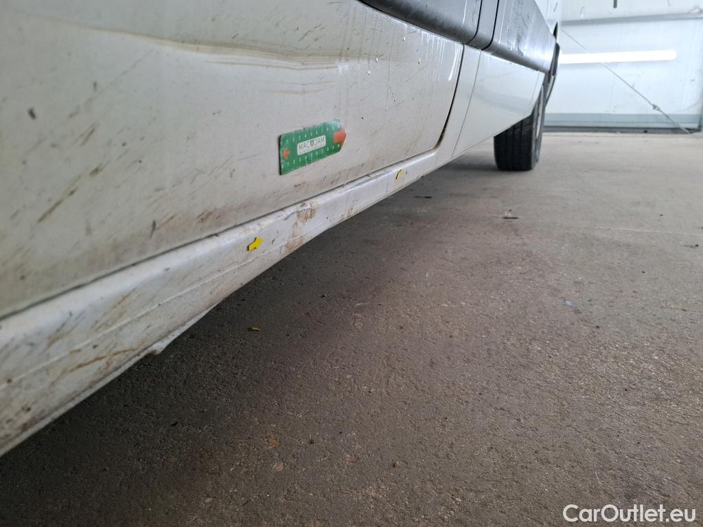  Renault  Master  III Fourgon L2H2 3 5 Grand Confort dCi 135CV BVM6 7 Sieges E5 #35