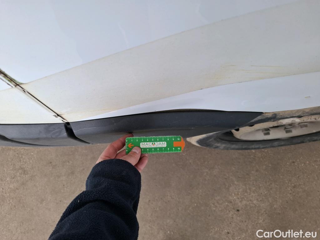  Renault  Master  III Fourgon L2H2 3 5 Grand Confort dCi 135CV BVM6 7 Sieges E5 #69