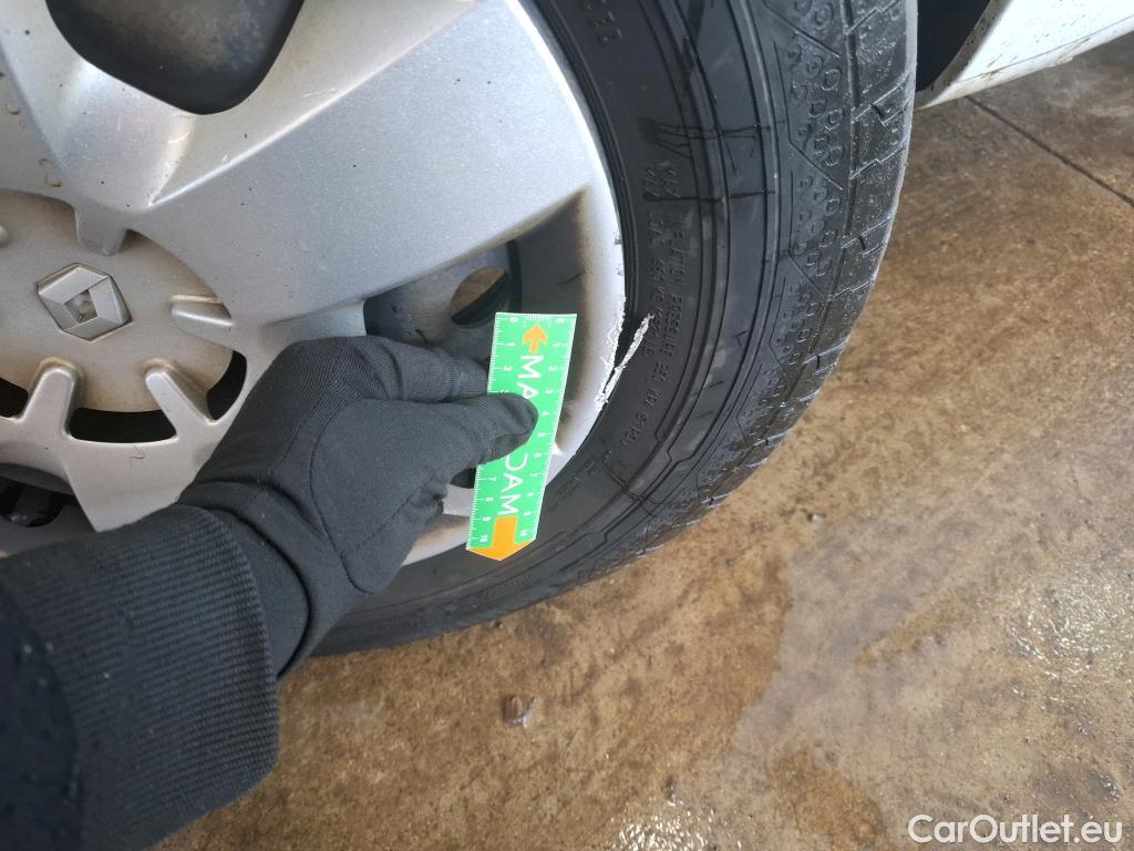  Renault  Kangoo  II Express Maxi Extra (Série Spéciale) 1.5 dCi 95CV BVM6 E6dT #36