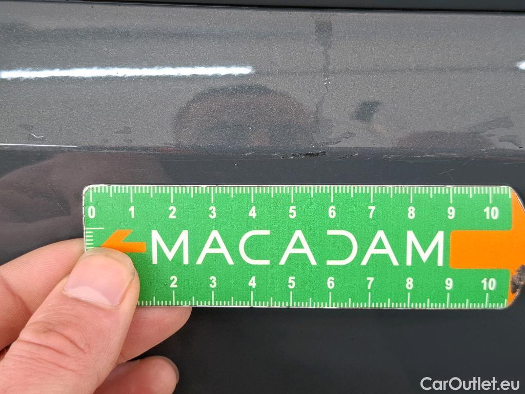  Audi  Q3 AUDI  / 2018 / 5P / SUV 35 TFSI 150 MHEV S TRONIC DESIGN LUXE #11