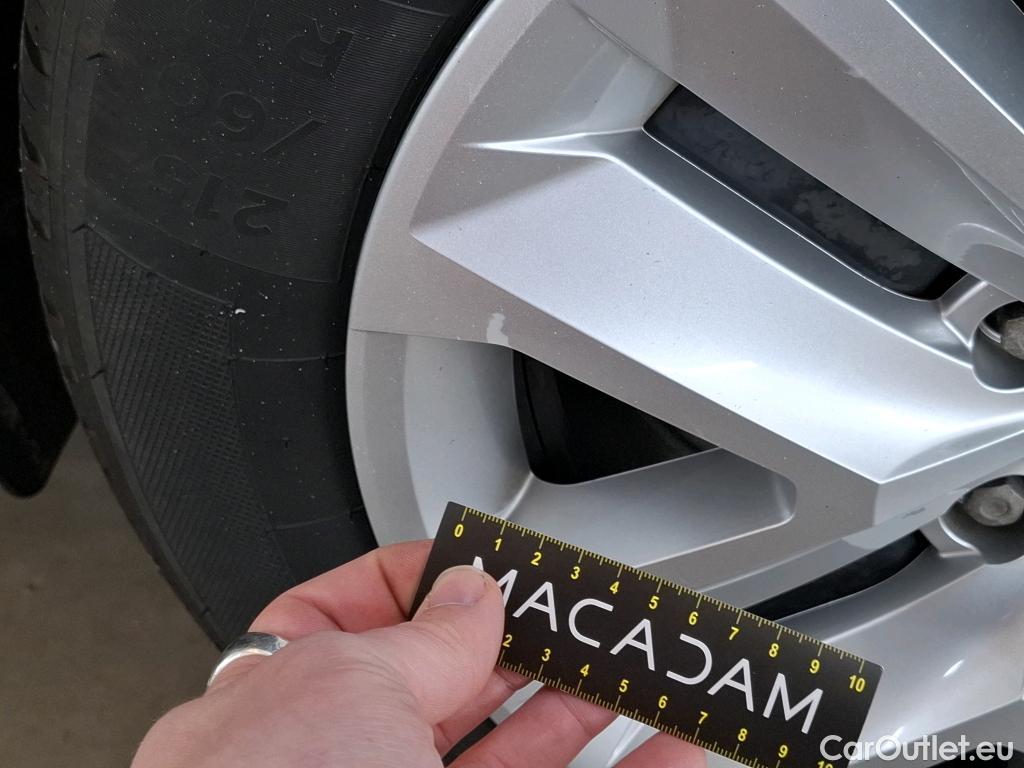  Renault  Captur  II Business 1.5 dCi 115CV BVA7 E6dT #21