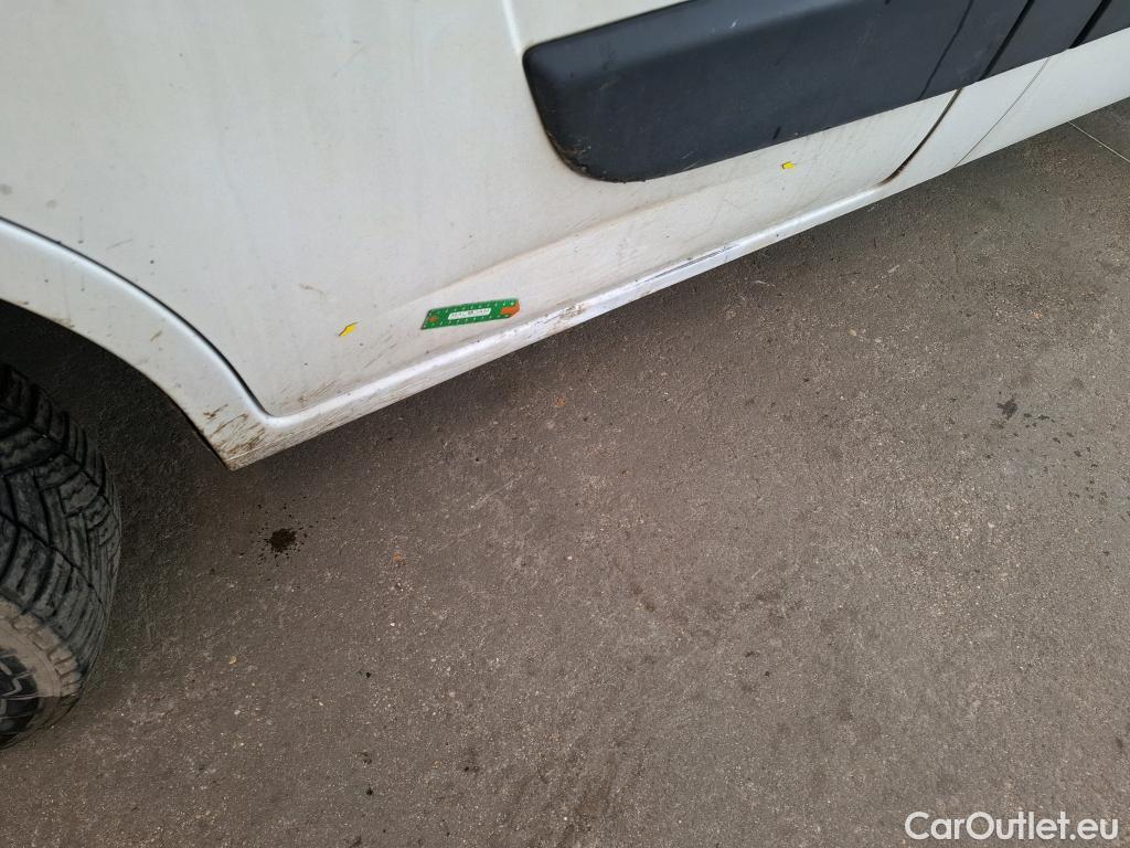  Renault  Master  III Fourgon L2H2 3 5 Grand Confort dCi 135CV BVM6 7 Sieges E5 #24