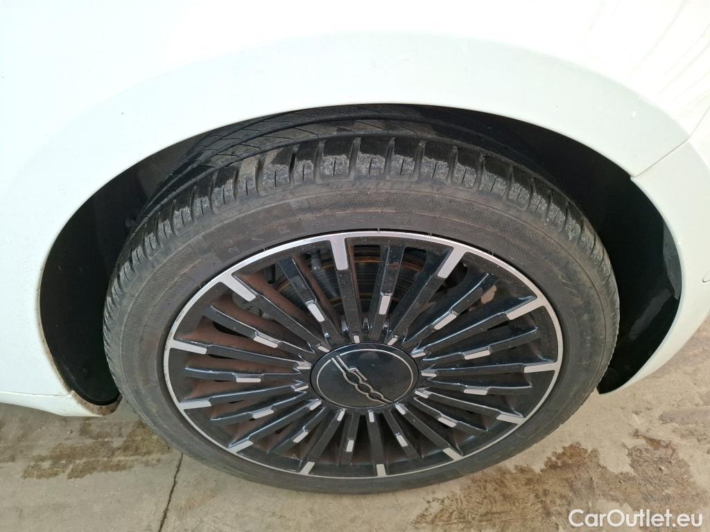  Fiat  500  e Berline Icone 42kWh BVA #15