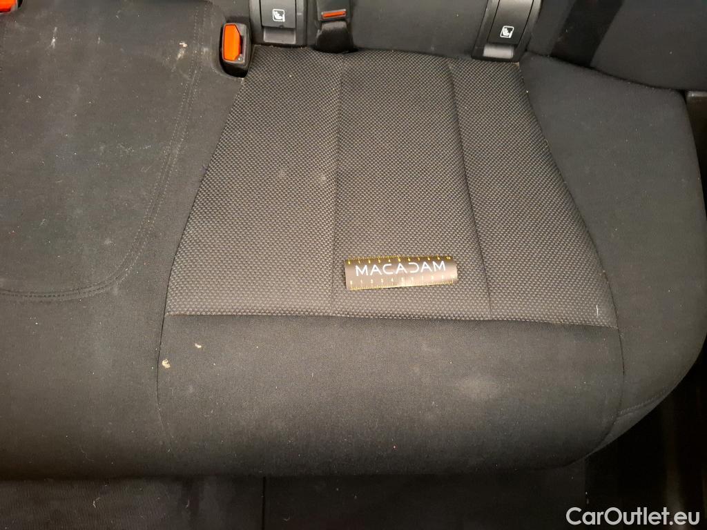  Bmw  Serie 3 BMW Série 3 Berline / 2018 / 4P / Berline 330e 292ch Business Design BVA8 Hybride #28