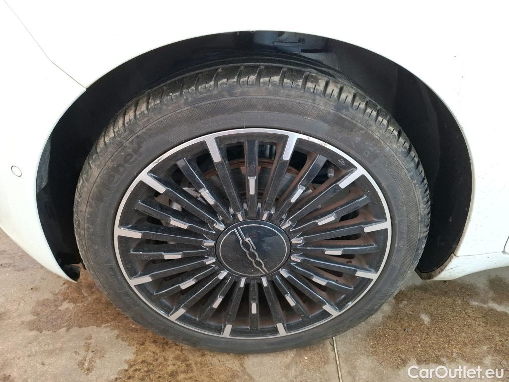  Fiat  500  e Berline Icone 42kWh BVA #9