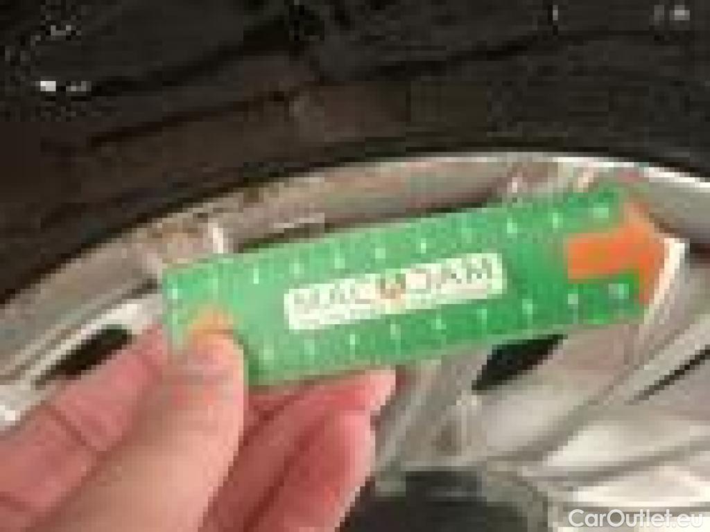  Fiat  500 FIAT   2015  3P  Berline Hybrid 10 BSG 70 ch Dolcevita #5