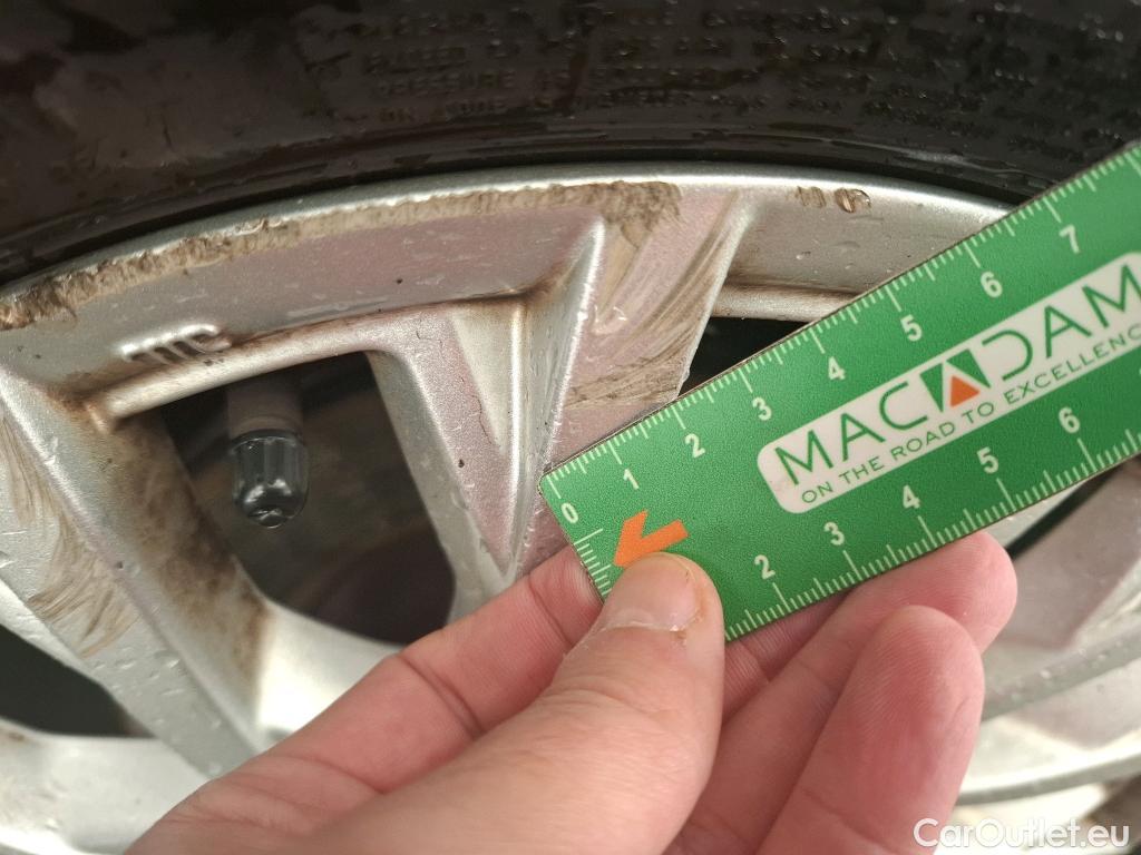  Fiat  500 FIAT   2015  3P  Berline Hybrid 10 BSG 70 ch Dolcevita #11