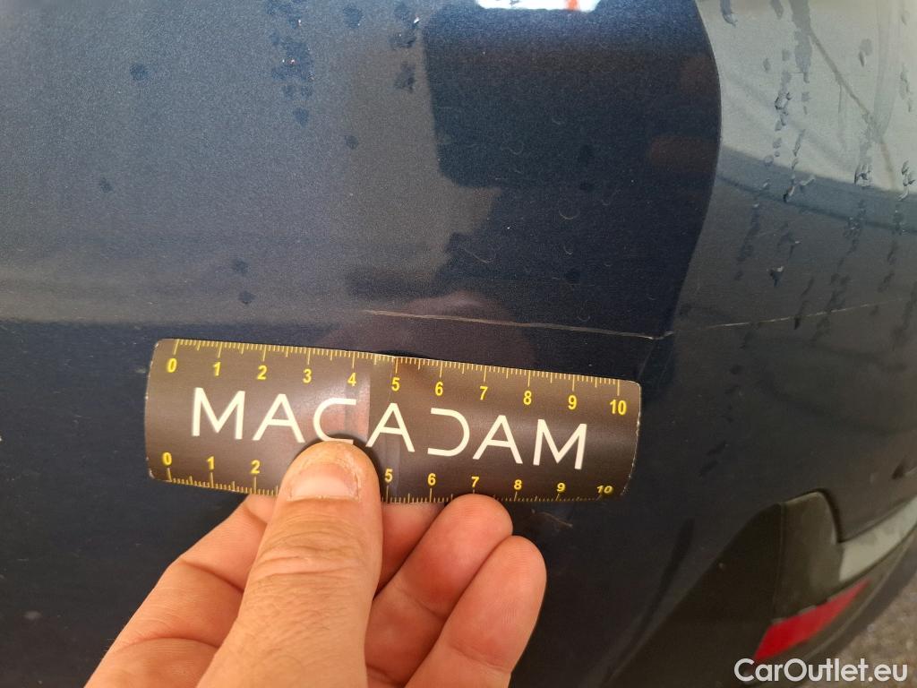  Bmw  Serie 3 BMW Série 3 Berline / 2018 / 4P / Berline 330e 292ch Business Design BVA8 Hybride #11