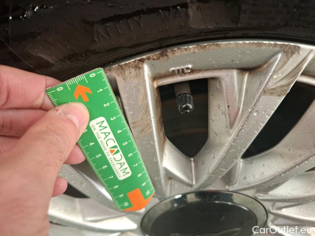  Fiat  500 FIAT   2015  3P  Berline Hybrid 10 BSG 70 ch Dolcevita #10