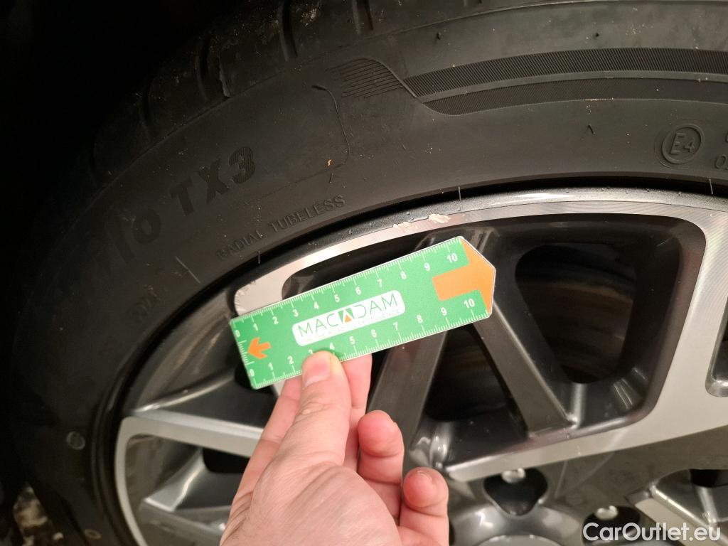  Hyundai  Konna Kona Executive Hybrid 2WD 1.6 GDI 140CV BVA6 E6d #4