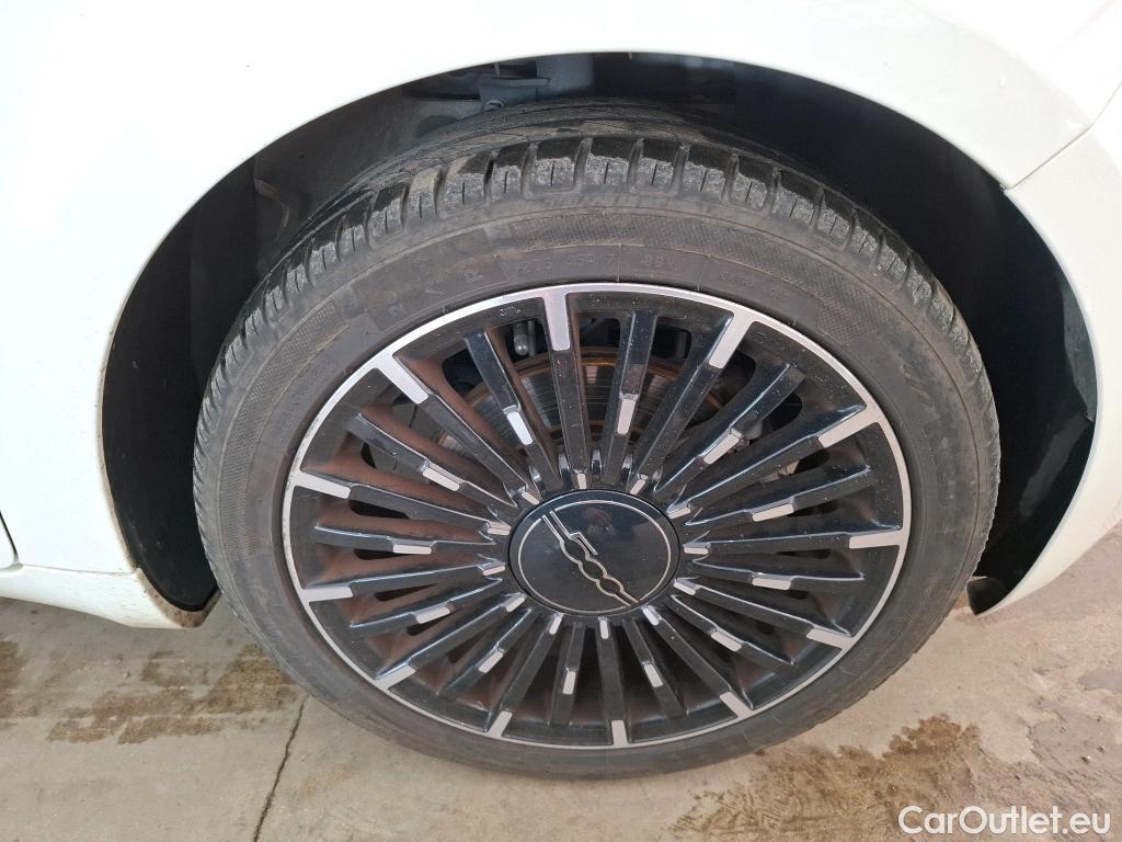  Fiat  500  e Berline Icone 42kWh BVA #16