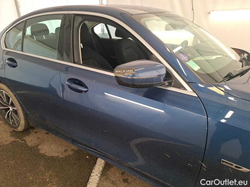  Bmw  Serie 3 BMW Série 3 Berline / 2018 / 4P / Berline 330e 292ch Business Design BVA8 Hybride #31