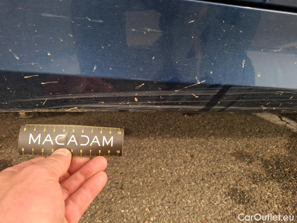  Bmw  Serie 3 BMW Série 3 Berline / 2018 / 4P / Berline 330e 292ch Business Design BVA8 Hybride #16