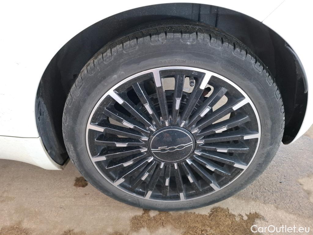  Fiat  500  e Berline Icone 42kWh BVA #13