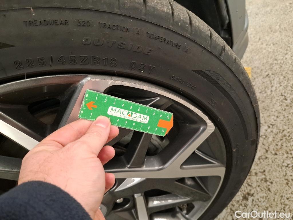  Hyundai  Konna Kona Executive Hybrid 2WD 1.6 GDI 140CV BVA6 E6d #3