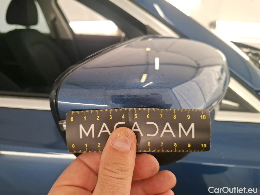  Bmw  Serie 3 BMW Série 3 Berline / 2018 / 4P / Berline 330e 292ch Business Design BVA8 Hybride #32