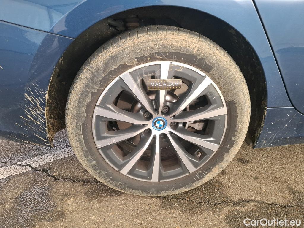  Bmw  Serie 3 BMW Série 3 Berline / 2018 / 4P / Berline 330e 292ch Business Design BVA8 Hybride #29