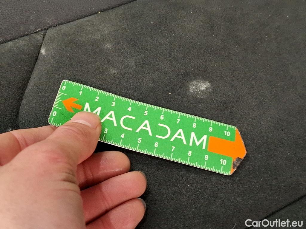  Audi  Q3 AUDI  / 2018 / 5P / SUV 35 TFSI 150 MHEV S TRONIC DESIGN LUXE #44