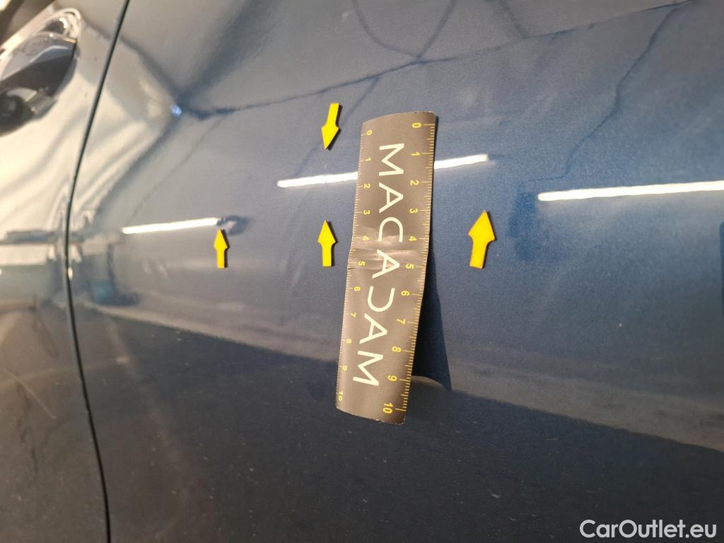  Bmw  Serie 3 BMW Série 3 Berline / 2018 / 4P / Berline 330e 292ch Business Design BVA8 Hybride #18