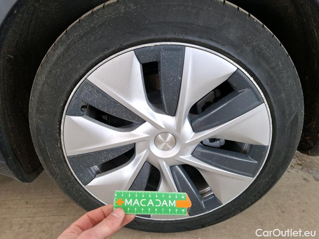  Tesla  Model Y TESLA  / 2021 / 5P / SUV RWD #35