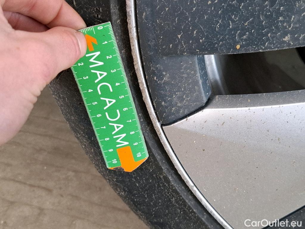  Tesla  Model Y TESLA  / 2021 / 5P / SUV RWD #12