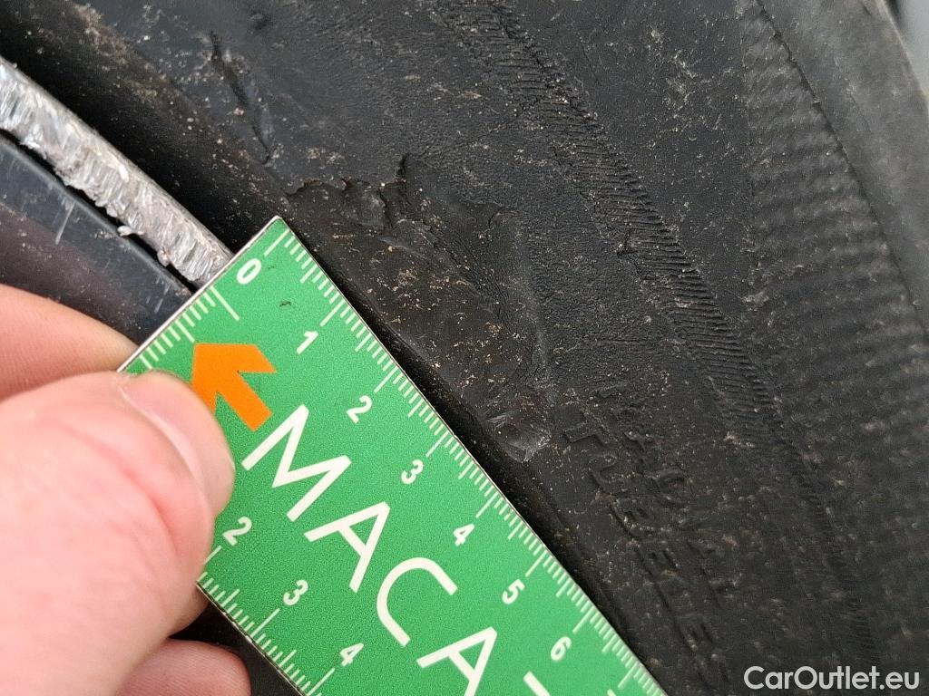  Tesla  Model Y TESLA  / 2021 / 5P / SUV RWD #45